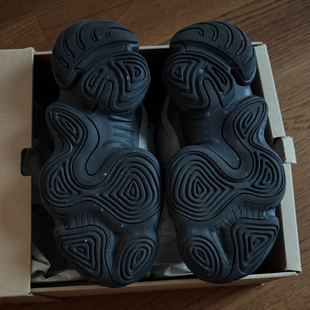 Yeezy Sneakers in Grey and Black - Picture 2 of 7